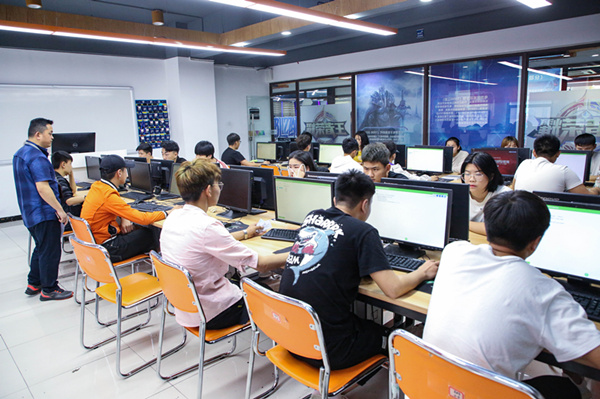 搞互聯(lián)網(wǎng)教育我們是認(rèn)真的，搞互聯(lián)網(wǎng)知識競賽我們也是認(rèn)真的！