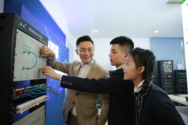 教學研發(fā)顯實力，新華互聯(lián)網(wǎng)科技五大<a href=http://njxh.cn target=_blank class=infotextkey>專業(yè)</a>特色學院亮點解析！