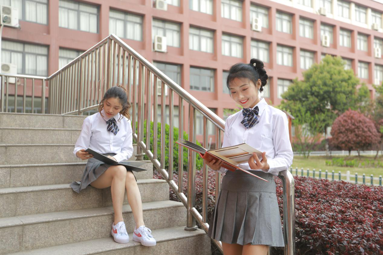 【媒體關(guān)注】新華電腦學(xué)校怎么樣，為什么要來新華電腦教育