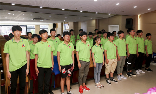 “愛與責(zé)任，賦能未來”南京新華2019級秋季新生開班典禮隆重舉行！