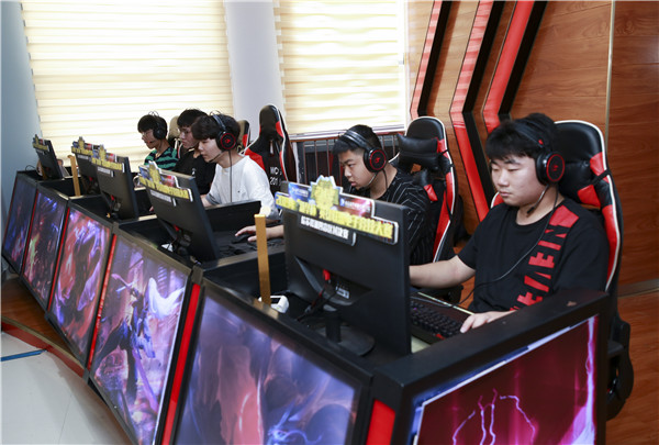 2019年“新華杯”英雄聯(lián)盟電子競技大賽皖蘇贛湘四省區(qū)域決賽順利舉行！