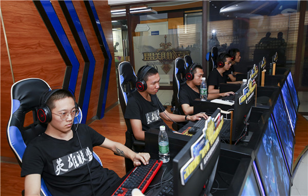 2019年“新華杯”英雄聯(lián)盟電子競技大賽皖蘇贛湘四省區(qū)域決賽順利舉行！