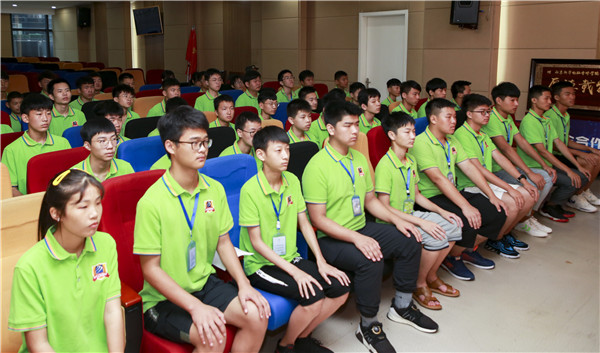 南京新華1901電子競技新媒體班開班典禮圓滿結(jié)束！