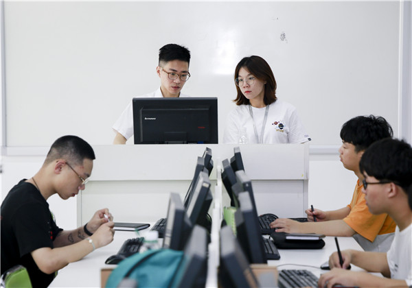 女孩子讀什么技校好？