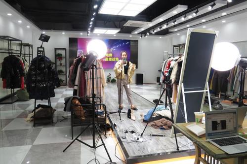 一場直播上億消費額，視頻電商引領(lǐng)新潮流