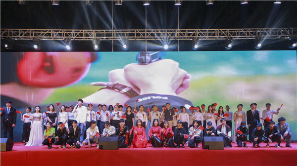 南京新華2019年新生開學(xué)典禮暨CEAC獎(jiǎng)學(xué)金頒獎(jiǎng)盛典隆重舉行！