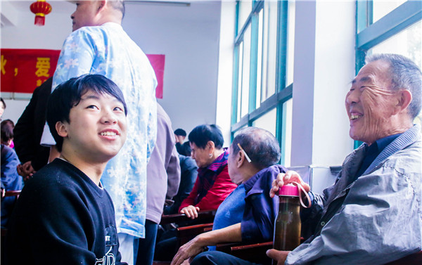 你我志愿心，傳遞敬老情——南京新華學(xué)子走進(jìn)秣陵街道敬老院