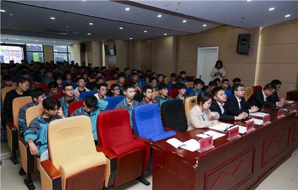 2019秋季新生階段課程結(jié)課答辯分享會(huì)圓滿落幕！