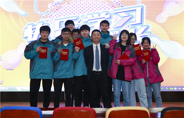 2019秋季新生階段課程結(jié)課答辯分享會(huì)圓滿落幕！