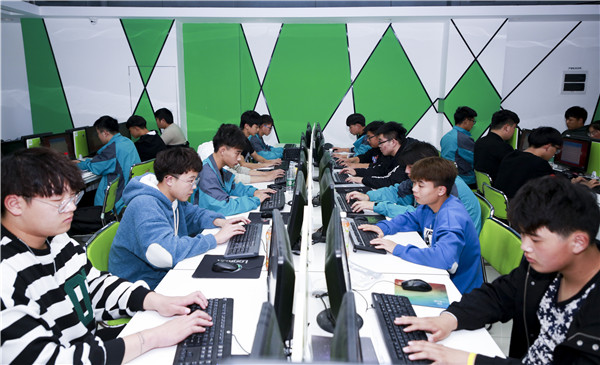 熱烈祝賀“輕舞飛揚(yáng)，彈指如風(fēng)”計(jì)算機(jī)基本功大賽成功舉行！