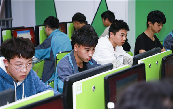 熱烈祝賀“輕舞飛揚(yáng)，彈指如風(fēng)”計(jì)算機(jī)基本功大賽成功舉行！