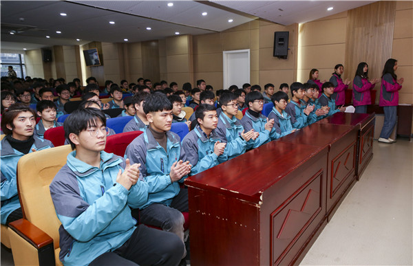 南京新華2019年度學(xué)生工作總結(jié)暨表彰大會(huì)圓滿落幕！