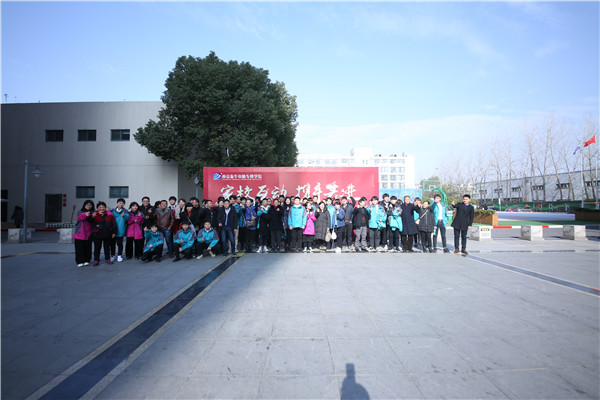 教學(xué)成果展示周，學(xué)子答辯各顯神通