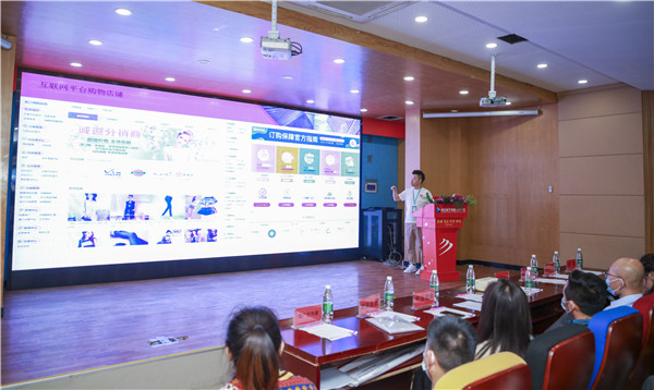 就業(yè)保障丨千企萬崗進(jìn)校園，助力學(xué)子精準(zhǔn)就業(yè)！