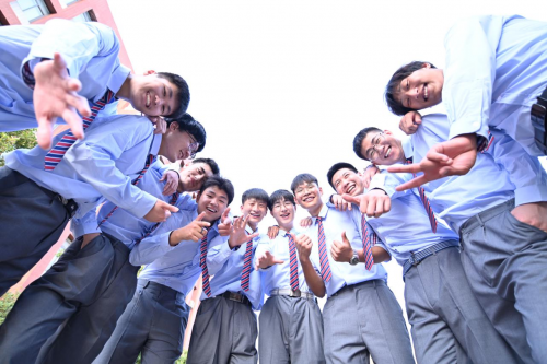 擇校期丨來新華電腦教育，好學校贏得好未來！