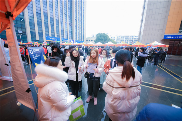 在南京，初<a href=http://njxh.cn target=_blank class=infotextkey>高中</a>生上哪個中高職畢業(yè)好就業(yè)？