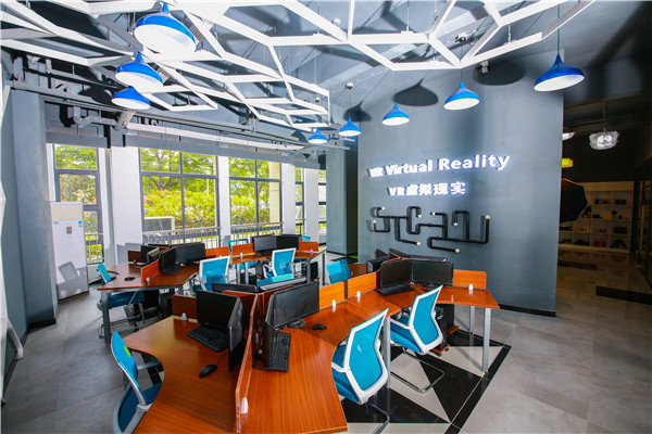 學互聯網技術，選擇南京新華，你拒絕不了幾大理由！