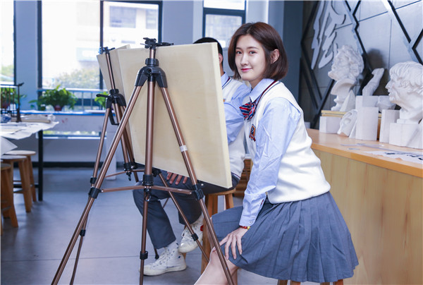 女生讀職業(yè)學校，學什么<a href=http://njxh.cn target=_blank class=infotextkey>專業(yè)</a>好就業(yè)