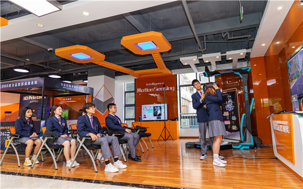 初中女生學(xué)什么好？什么<a href=http://njxh.cn target=_blank class=infotextkey>專業(yè)</a>就業(yè)好？