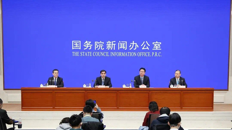 聚焦兩會(huì) | 新華互聯(lián)網(wǎng)+教育助力鄉(xiāng)村振興！