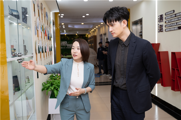 馬可來新華重拾校園生活，青春“競”是精彩！