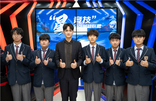 馬可來新華重拾校園生活，青春“競”是精彩！