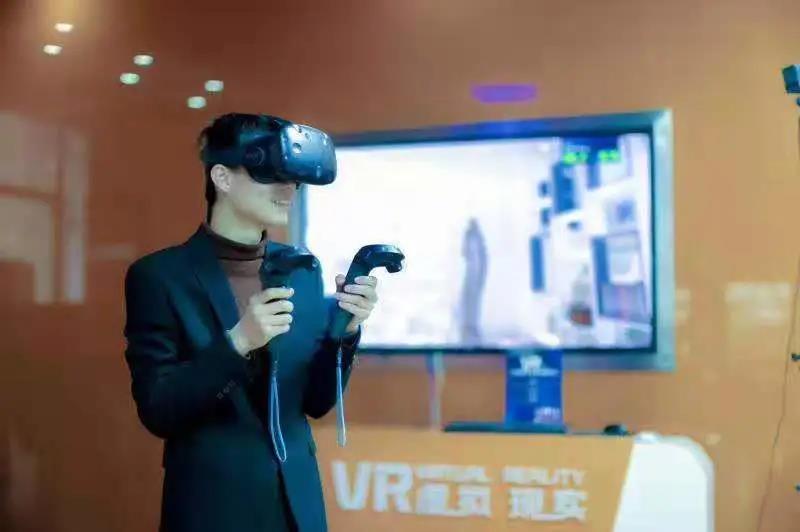 端午來新華，“粽”享互聯(lián)網(wǎng)新科技！