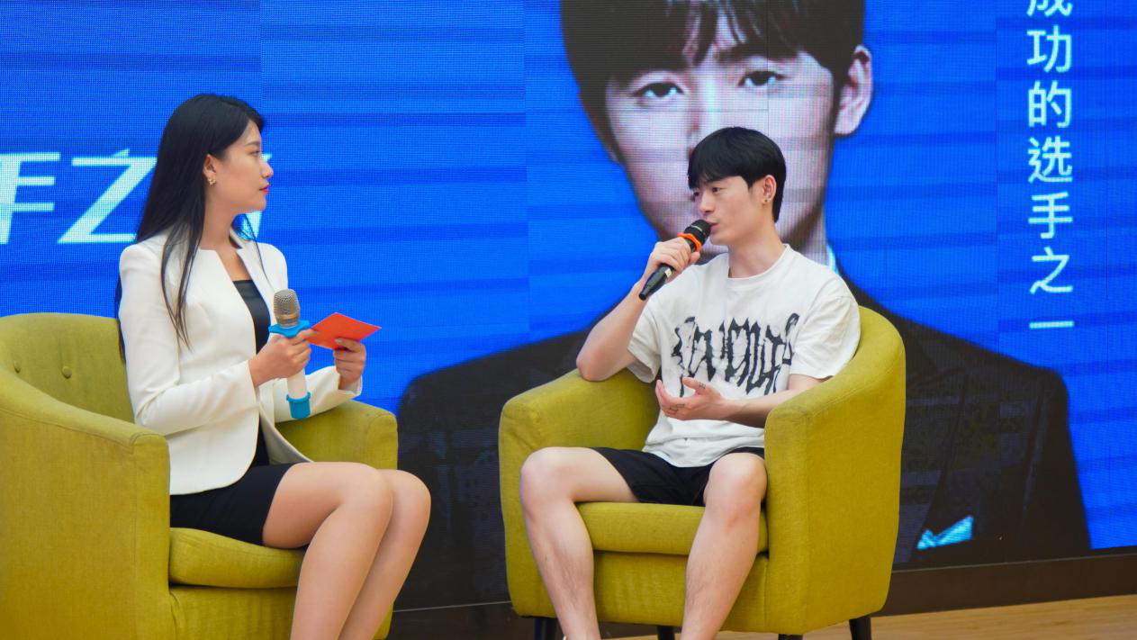 《老師來了》公開課全新起航，“護(hù)國(guó)螳螂”靈藥激情開講！