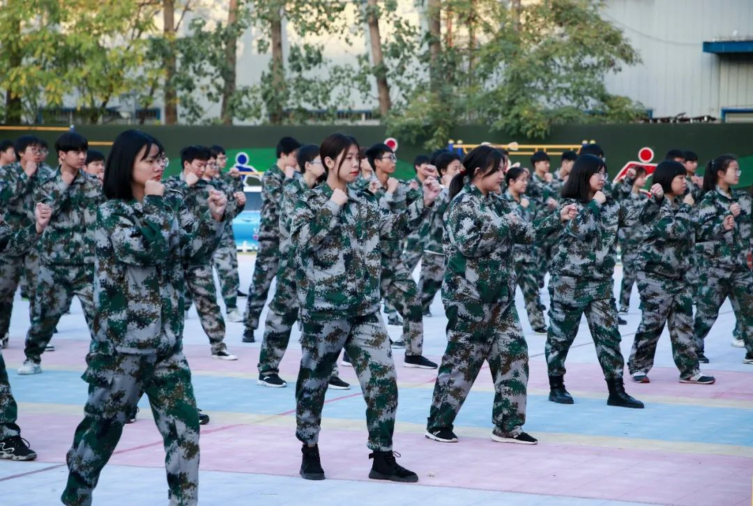 南京新華電腦學(xué)校怎么樣？