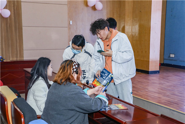 就業(yè)保障丨企業(yè)進(jìn)校園，助力南新學(xué)子就業(yè)