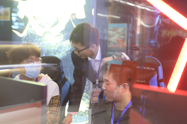 屢創(chuàng)新高！2021年新華學(xué)子薪資盤點(diǎn)