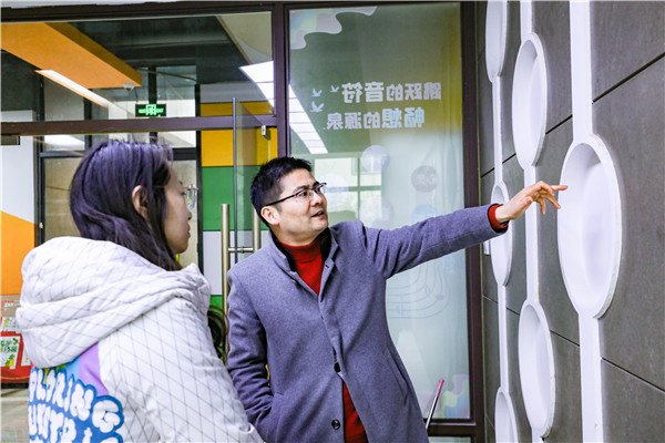 新課堂，迎接新成長|南新新華美妝新生參觀新教室