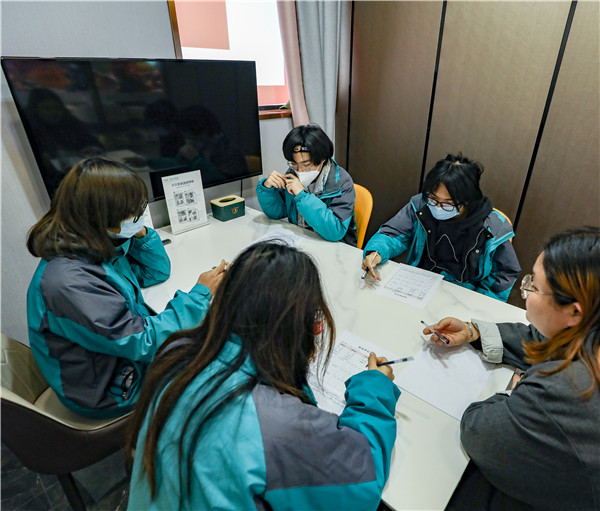 互聯(lián)網(wǎng)之旅|南京新華赴交換空間參觀活動(dòng)圓滿(mǎn)落幕