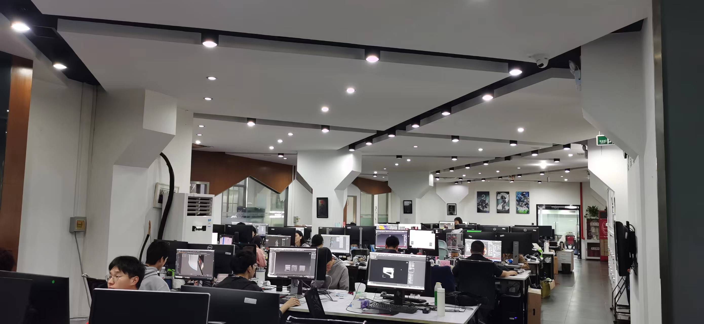 就業(yè)回訪有保障，南京新華在行動