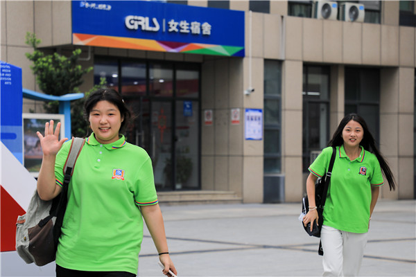 新生如期而至，南新校園再次生機勃發(fā)