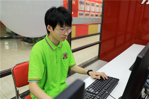 技能之光 點亮職業(yè)夢想！新華互聯(lián)網(wǎng)科技邀您共同參與新華杯全國職業(yè)技能大賽！