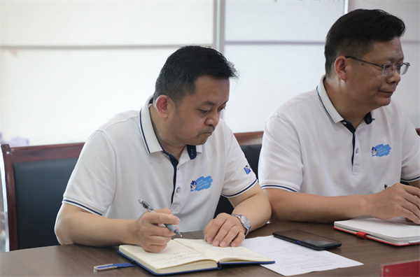 南京新華電腦專修學(xué)校隆重舉行江寧區(qū)2024年第一輪南京市級退役軍人工業(yè)機器人特色培訓(xùn)班開班儀式