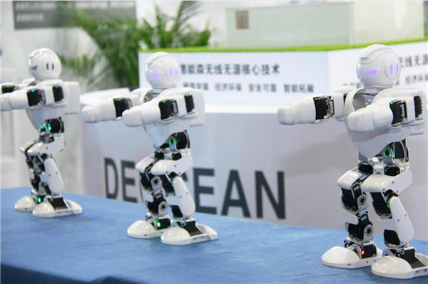 專(zhuān)業(yè)解析|看新華學(xué)子如何在校企聯(lián)盟下就業(yè)突圍！