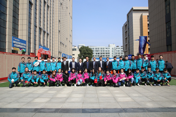 “聚力新華，賦能未來(lái)”—南京新華VR智能家居校企定制班開(kāi)班儀式圓滿成功