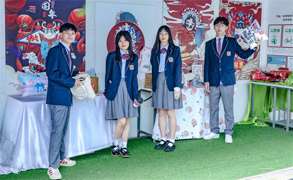 學(xué)電子競(jìng)技未來(lái)發(fā)展怎么樣？南京新華電腦學(xué)校引領(lǐng)潮流