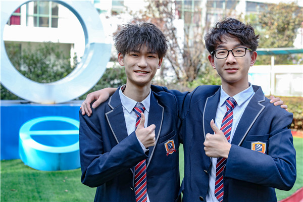 初中畢業(yè)想學(xué)技術(shù) 學(xué)什么專業(yè)就業(yè)前景好?四大熱門領(lǐng)域點(diǎn)亮職業(yè)未來