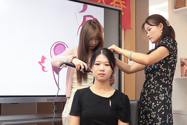 中考失利？職校讓你技能致富