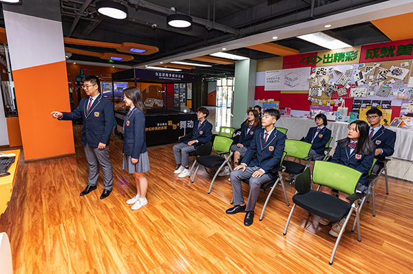 初中女孩子學(xué)什么有前途，看看招聘信息也許你能更了解